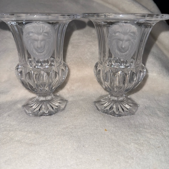 Crystal Footed Vase with Lion Head Accents set of 2 - Picture 2 of 6
